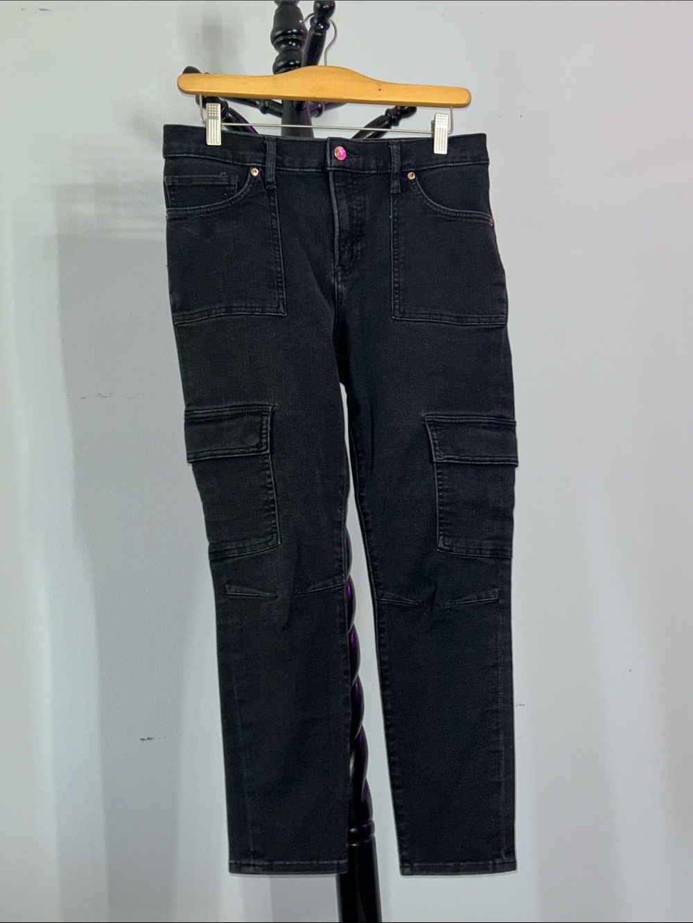 Express Black Straight Leg Cargo Jeans 17.1.B.3